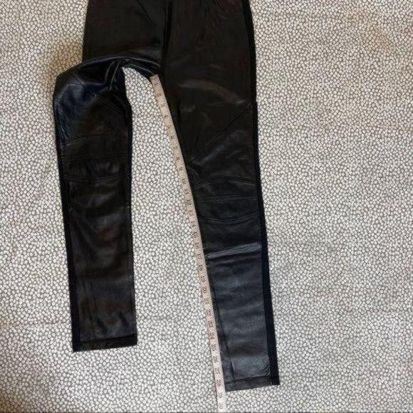 Black Faux Leather Stretchy Pants/ Jeggings Size S/M - Picture 9 of 9